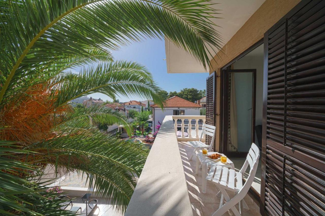 B&B Sidro Vodice Exterior foto